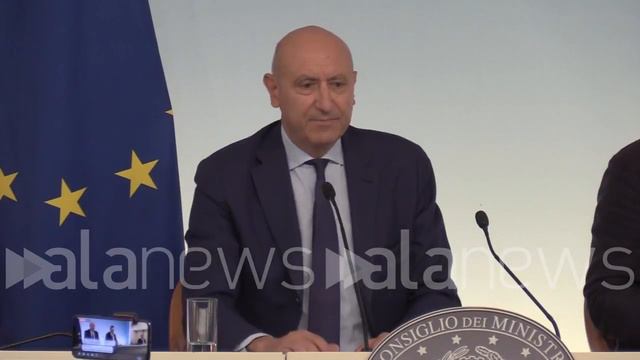Sport, Sabelli: "Buona notizia unanimità con Coni su criteri" смотреть онлайн