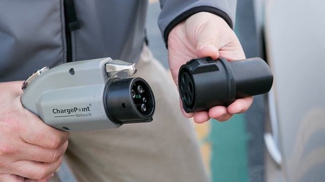 Tesla Charging Plugs: US vs European Charging смотреть онлайн