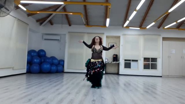 Mazikana Esam Karika -Abd-El-Aziz bellydance - Roz Shalom improv смотреть онлайн
