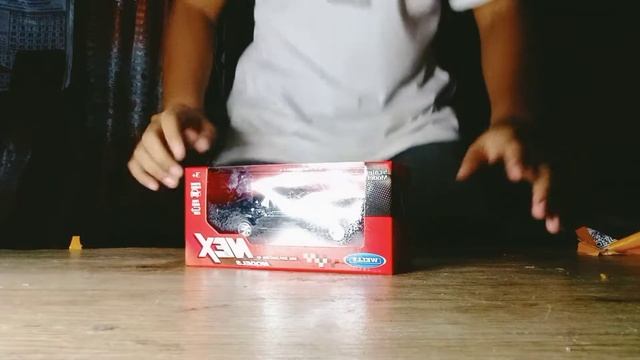 Unboxing Ford Mustang boss 429 1969 model Toy car. смотреть онлайн