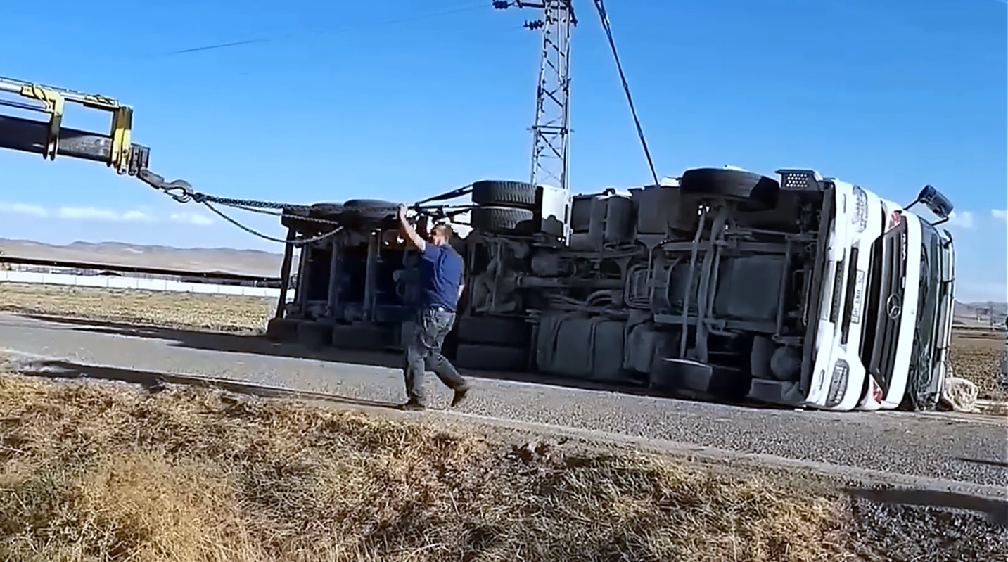 Странные происшествия с техникой, которые случаются из-за человеческого фактора. смотреть онлайн