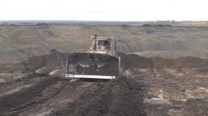 Гигантский бульдозер Четра Т 35 в работе часть 1