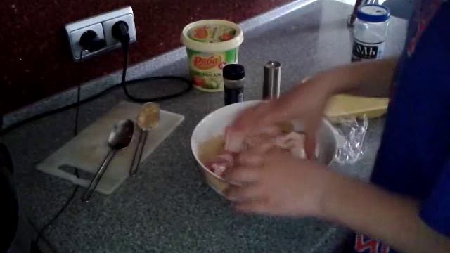 как готовить куриные бёдрышки в мультеварке поларис смотреть онлайн