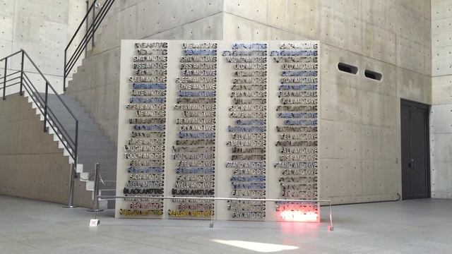 100 Live and Die смотреть онлайн