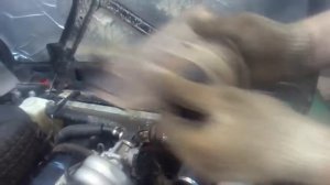 Как снять экран стартера ВАЗ21214 не снимая штанов.