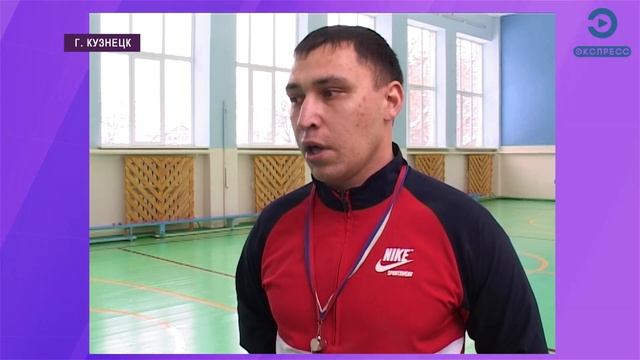 Ремонт крыши школы в Кузнецке спас здание от протечек смотреть онлайн