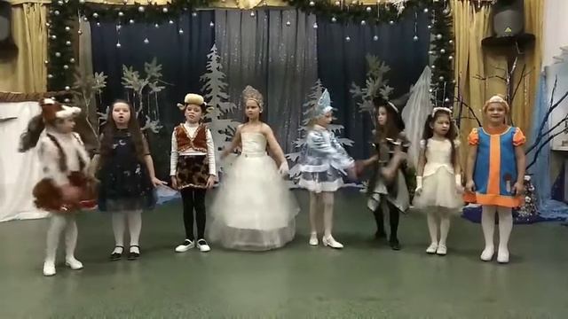 Песня "Праздник новогодний" смотреть онлайн