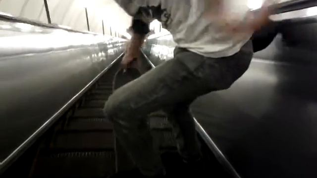 Кадет шакалит в метро смотреть онлайн