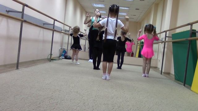 Подготовка детей к хореографическому училищу 3-6 лет 3 ЧАСТЬ смотреть онлайн