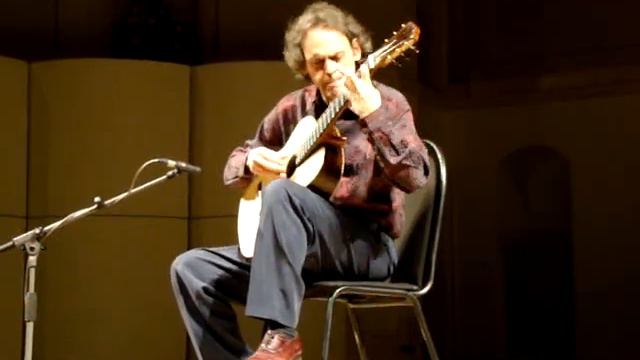 Roland Dyens - Moscow 19.03.2010 guitar festival смотреть онлайн