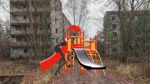 Сиреноголовый и горка пожиратель в Чернобыле. SIREN HEAD VS THE NEW EXTRA SLIDE