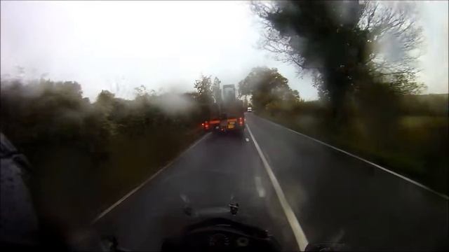 A32 in the wet 12nov13 - Honda Silver Wing смотреть онлайн