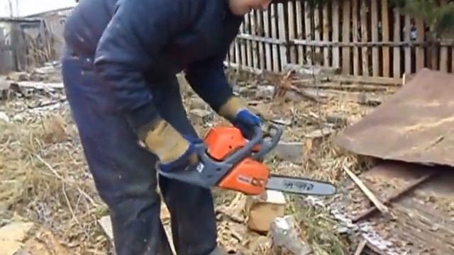 Пиление бензопилой Олео Мак