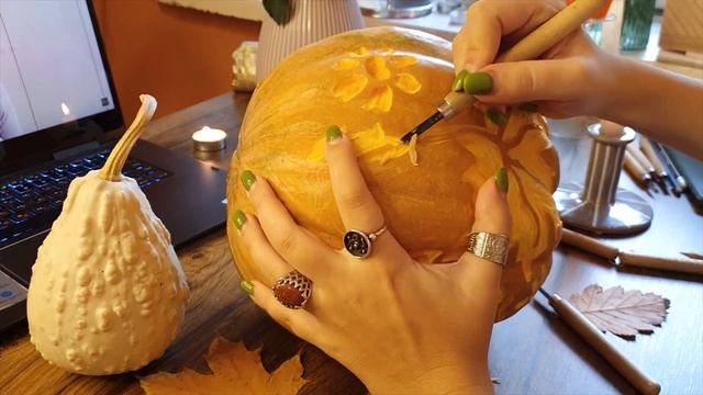 Vlog: рисую в Procreate, рецепт запеченной тыквы, тыквенный декор на Halloween смотреть онлайн