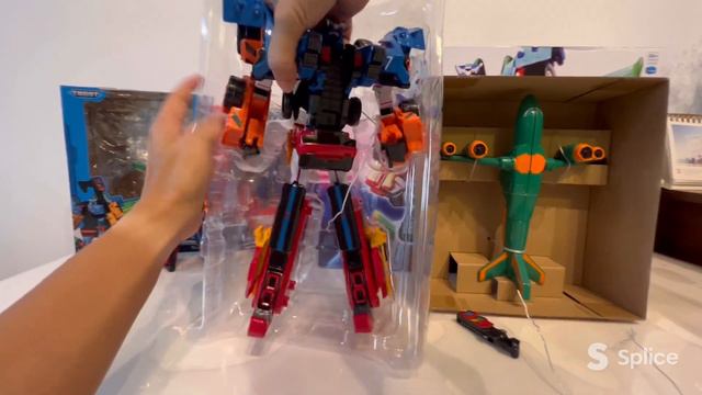 Tobots King Fortran V King Quatran #unboxing #youngtoys #iphone13pro #korea #singapore #toyreviews