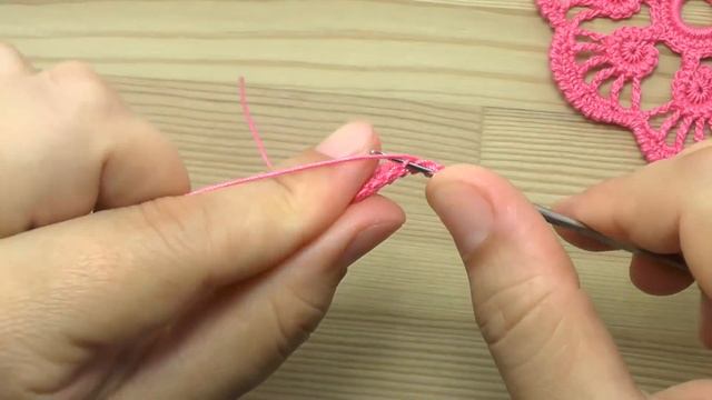 Crochet flower tutorial ЦВЕТОК с лепестками из шнура гусеничка ВЯЗАНИЕ КРЮЧКОМ смотреть онлайн