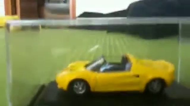 Short Car Review: Lotus Sport Elise Cabriolet смотреть онлайн
