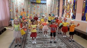 «Вход» на осенний праздник средняя группа