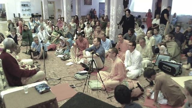 2015.07.15, Ср. - СПб, КЦ Гаура. Программа (02) с Е.М. Чайтанья Чандра (ГГСМ) Пр.