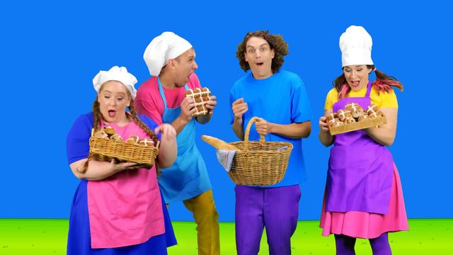 Горячие булочки с крестообразной начинкой - Детские стишки