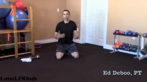 Развивает мышцы. Улучшает координацию. Укрепляет спину и плечи. Уменьшает риск травм. БОКОВАЯ ПЛАНКА