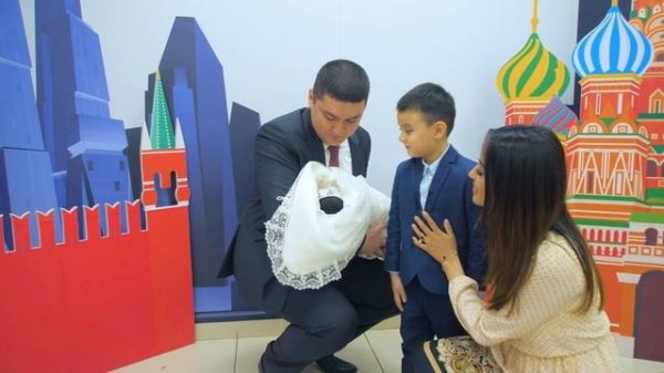 Выписка из роддома девочки Самины/ Svideodom