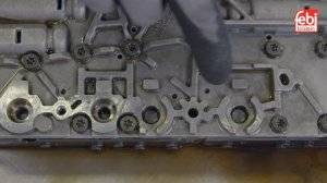 [EN] Mercedes 722.6 Automatic Transmission conductor plate inspection and replacement.