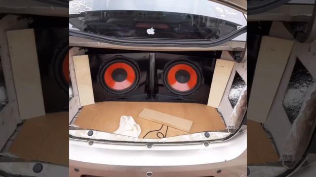 RENAULT LOGAN audio Modificado смотреть онлайн