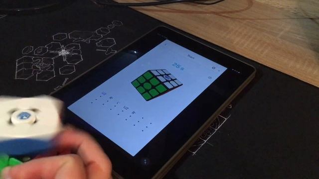 Обзор на диване #5 Самый умный кубик Рубика Gan 356 i смотреть онлайн