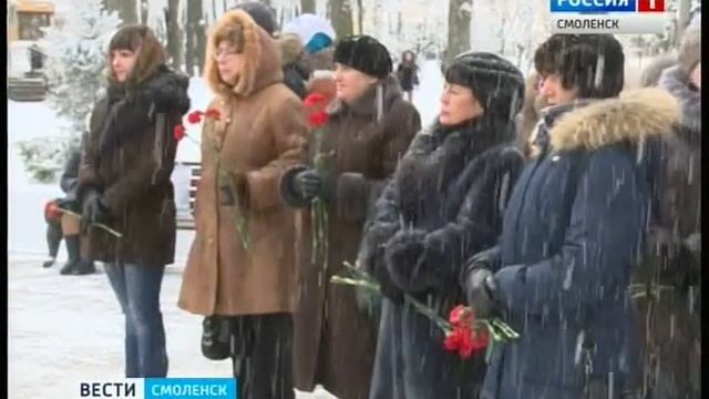 Смоляне отметили годовщину автора слов знаменитой «Катюши» смотреть онлайн