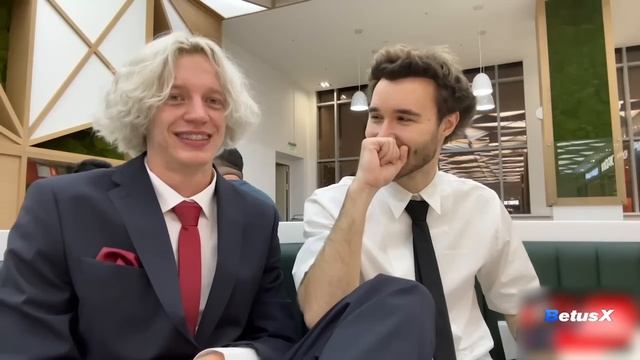 ДЕПУТАТЫ УГАРАЮТ во ВКУСНО И ТОЧКА (парадеевич, кореш и данила горилла) смотреть онлайн