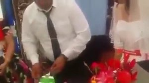 Жених ударил невесту в день свадьбы