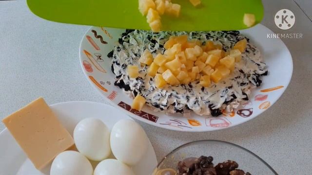 САЛАТ С АНАНАСОМ ?? И КУРИЦЕЙ. Вкусный и сытный смотреть онлайн
