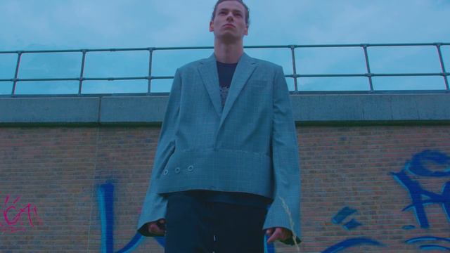 GENTLE MONSTER Fashion Editorial series ' Friends from childhood, Ben and Jonjo ' BENJAMIN side смотреть онлайн