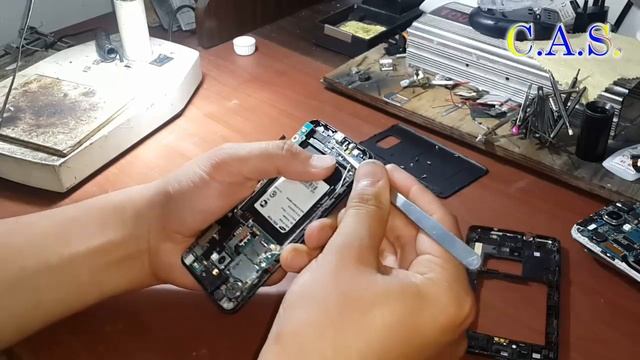 Телефон плохо ловит сеть Samsung Galaxy S2, нет сети, нет антенны смотреть онлайн