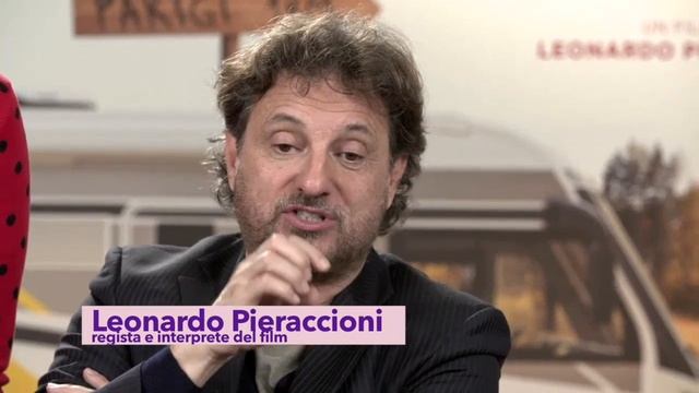 'Pare Parecchio Parigi' secondo Nino Frassica, Leonardo Pieraccioni e Chiara Francini: «Una carezza смотреть онлайн