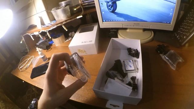 немного доработал свою новую камеру Xiaomi yi неоригинальными аксесуарами смотреть онлайн