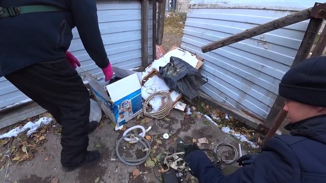 По Бабушкам | Как зарабатывают Бомжи | Сколько зарабатывают Бомжи | По Помойкам с Бомжами смотреть онлайн