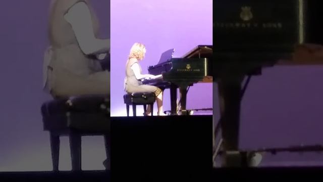 Blood and Honey - Tiger Talent 2018 смотреть онлайн