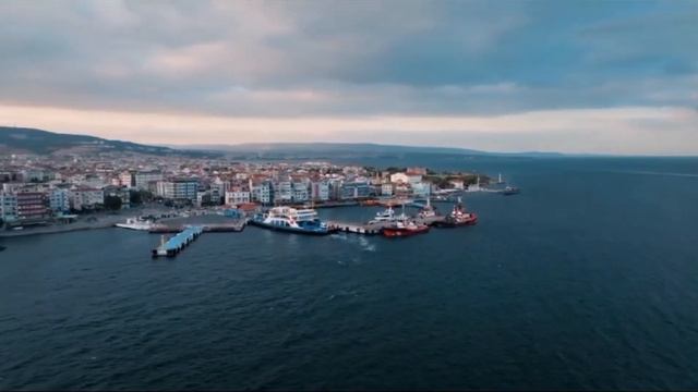 что может быть приятнее запах и шума океана.. смотреть онлайн