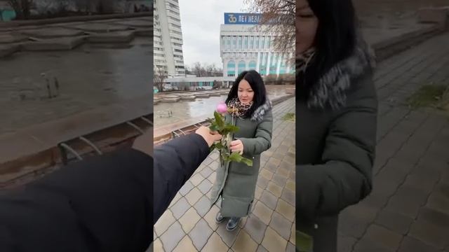 ДАРЮ ЖЕЛТЫЕ РОЗЫ смотреть онлайн