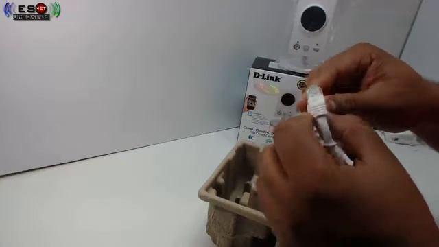 Unboxing: Cámara Cloud HD D-Link DCS-2132L смотреть онлайн