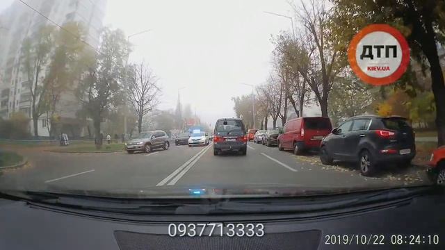Киев. У кого-то утро началось не с кофе?
просп. Павла Тычины в направлении Днепровской набережной. смотреть онлайн
