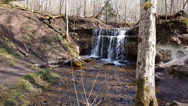 4K Video UHD. Waterfall Latvia. Ūdenskritums Latvijā. Водопад в Латвии.