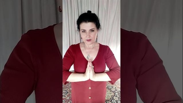 Poza-skali-i-mudra-molitvi