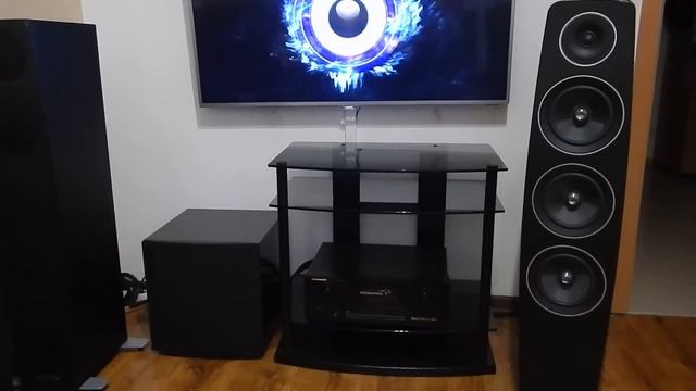 JAMO C109 - SOLO Speaker bass test смотреть онлайн