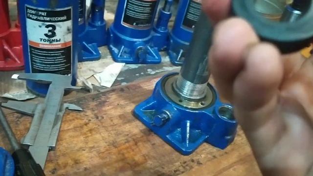 Ремонт китайського домкрату 3-5т//Порівняння домкратів різних виробників// Їх плюси та мінуси!! смотреть онлайн