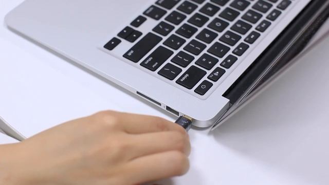 How to Connect MAC to Mini Projector Auking W29 via Mini DisplayPort to HDMI Adapter смотреть онлайн