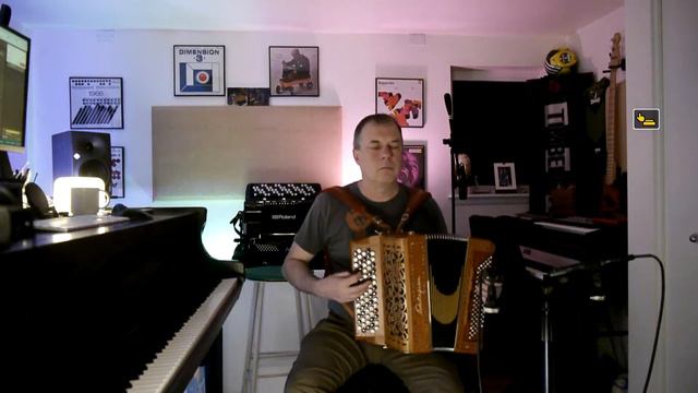 Sound test SE Electronics sE8 mics at 0 db send and detente gain Yamaha 01/V #Castagnari Magica 3° смотреть онлайн