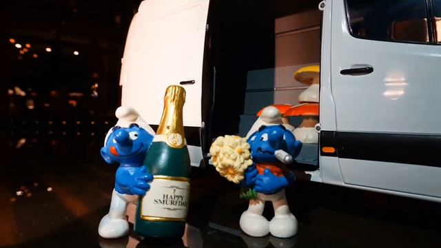 Mercedes Sprinter 2019 - Smurfs смотреть онлайн